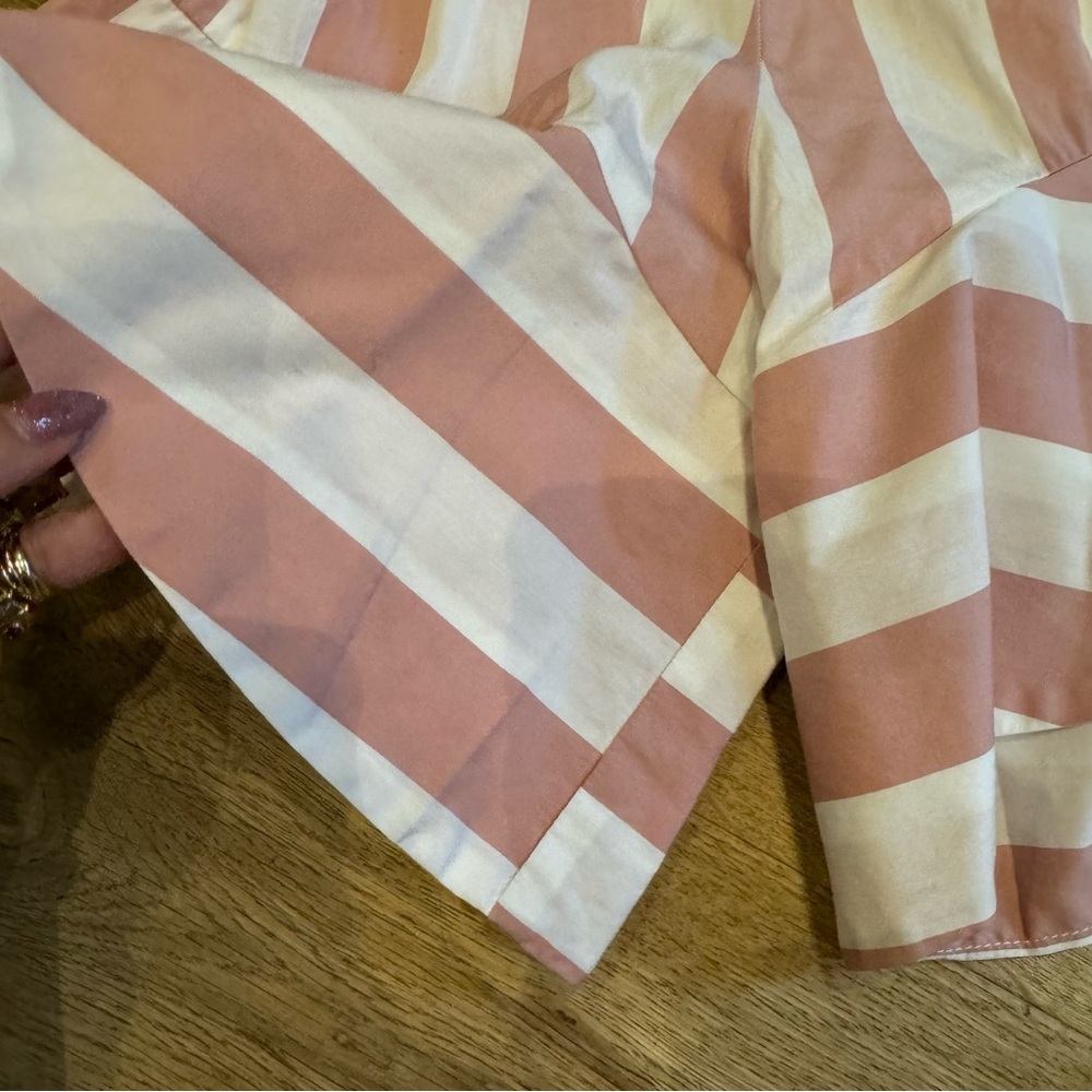 Wolf and Rita Striped Pink and White Ruffle girls Shorts NWOT - Picture 2 of 6